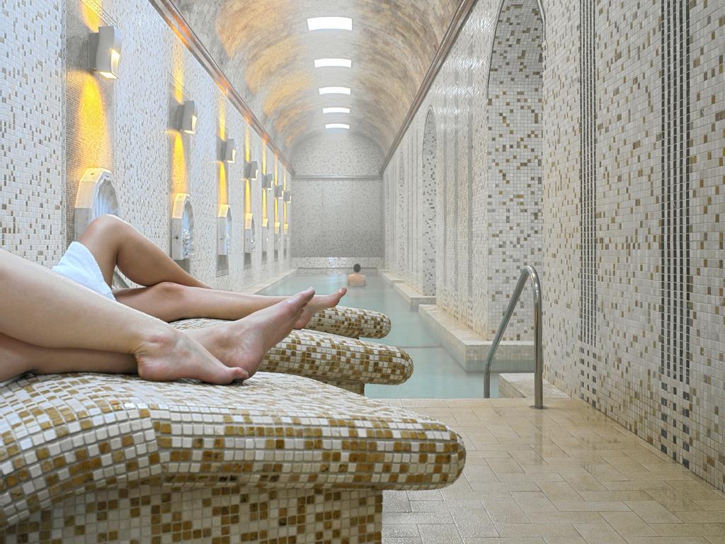 Single Room with Spa Access,239174245:JPEG